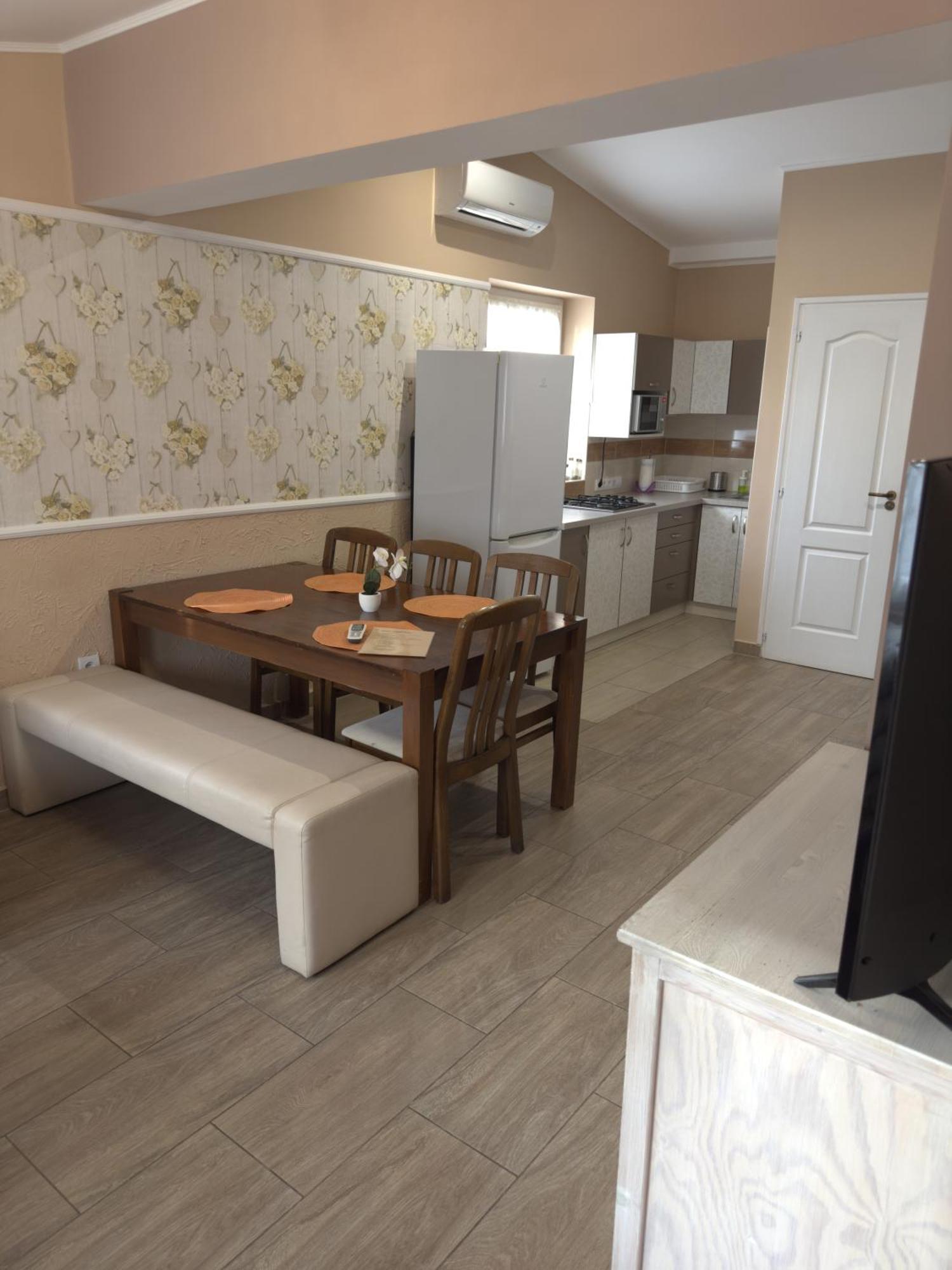 Rozsa Apartman Alsóörs Cameră foto