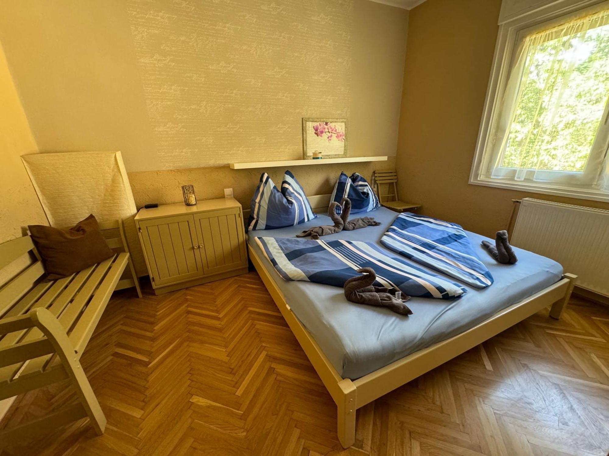 Rozsa Apartman Alsóörs Cameră foto